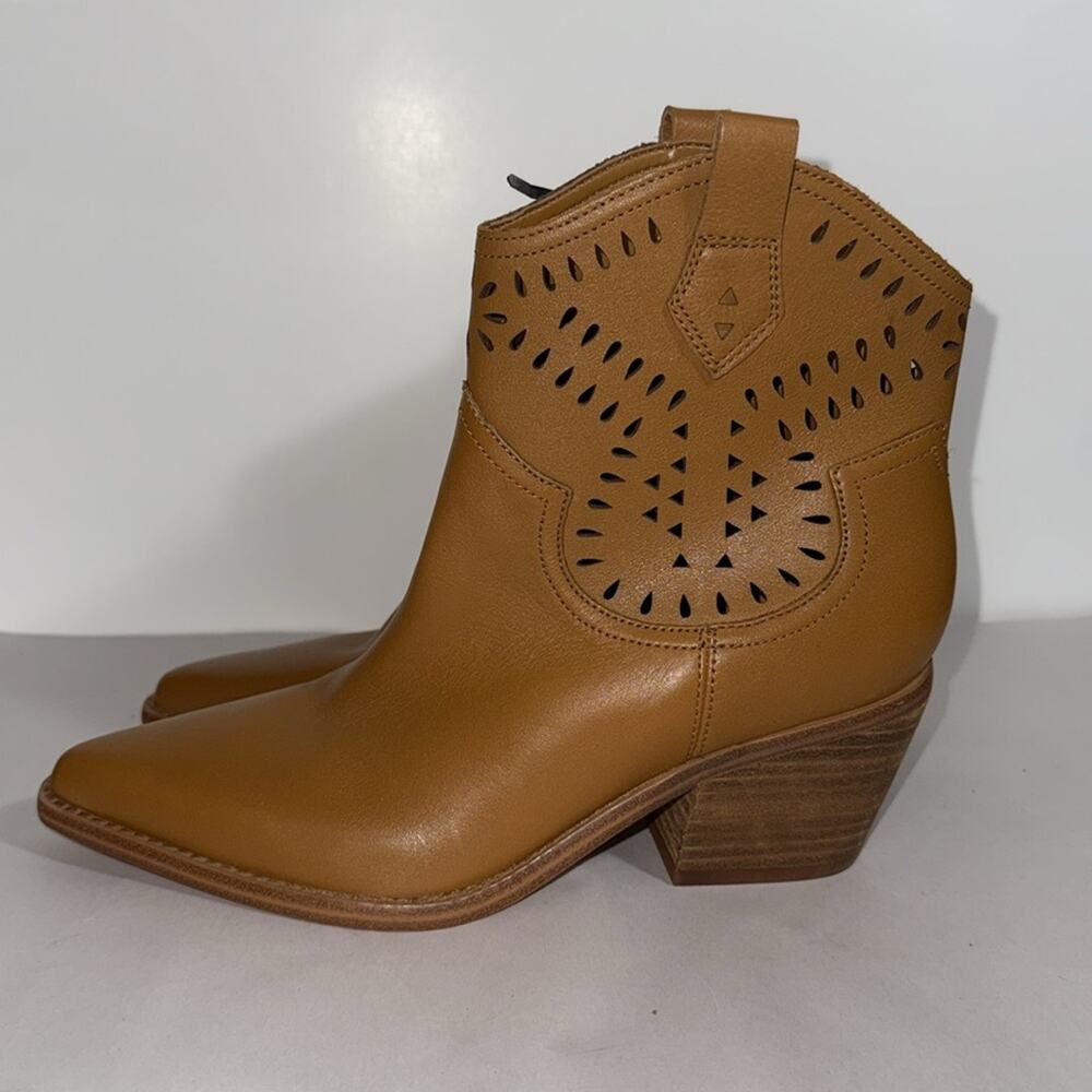 Marc Fisher giddy up bootie pointed-toe western bootie in a tan size 7 - Picture 8 of 8